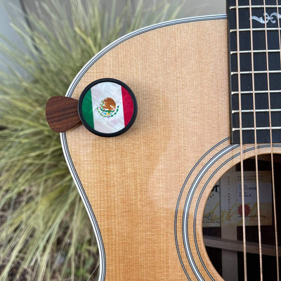 Thalia Pick Puck Mexican Flag | Pick Puck 2.0